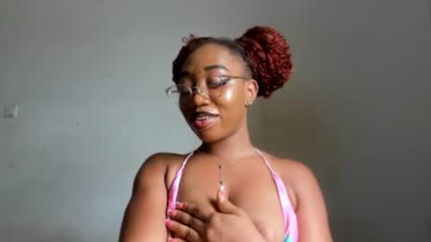 Snapshot of freaky_ebonygirl chatting on September 20, 7:33 am Freaky ebonygirl online show from September 20, 7:33 am