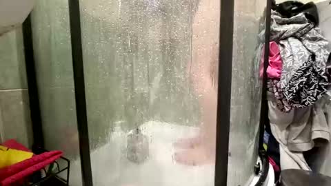 Hell In Us online show from April 5, 11:57 pm