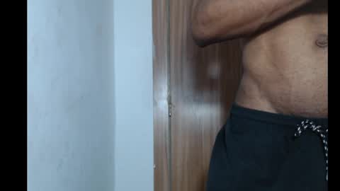 freakyslut30 online show from February 24, 7:41 pm