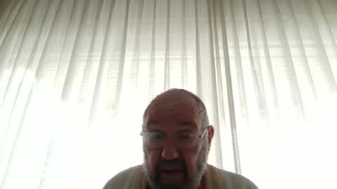 Snapshot of fredaldavid chatting on January 17, 9:28 am David Fredal online show from January 17, 9:28 am