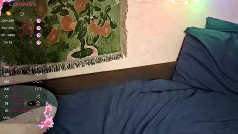 Mia online show from February 8, 5:16 pm