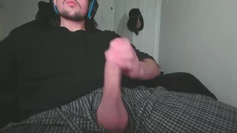 Snapshot of freemycums chatting on December 7, 1:41 am freemycums online show from December 7, 1:41 am