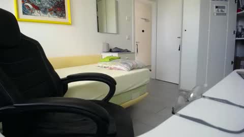 Walter Fischer online show from September 13, 12:40 pm