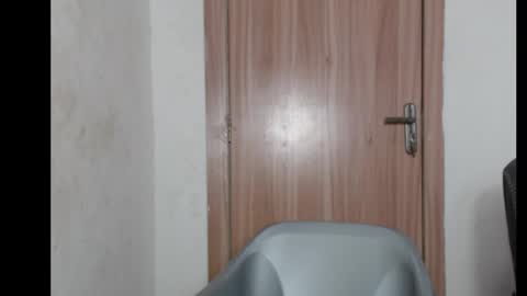 frekkymorelle online show from November 15, 7:10 am