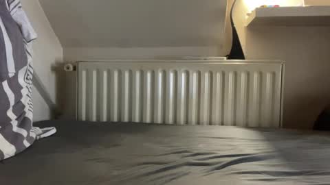 frenchbigdick92 online show from November 16, 7:05 pm