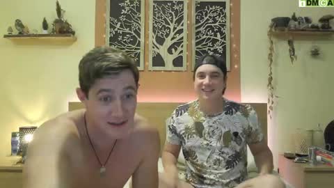 Snapshot of frenchhornybibs chatting on October 7, 7:32 pm French Horny Bibs online show from October 7, 7:32 pm