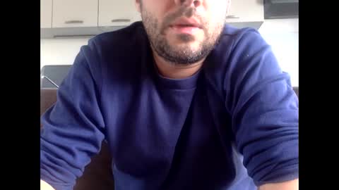 frenchy_from_paris online show from April 15, 4:43 pm