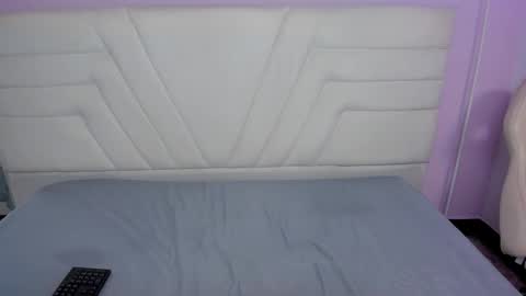 fresitalove01 online show from March 20, 6:46 pm