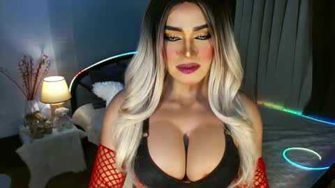 Miss Frea  online show from December 22, 7:53 pm