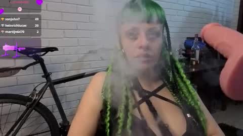 freyaa_sorceress online show from September 22, 6:50 am