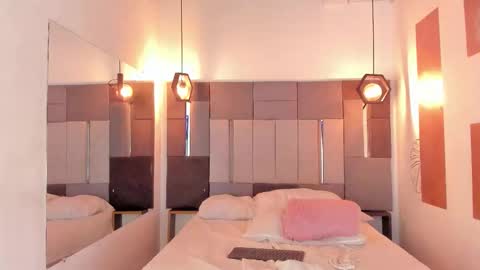  ALIS AND ALEX  online show from February 3, 6:22 am