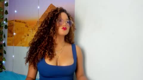 Frezzita online show from September 18, 8:02 pm