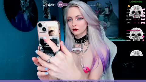 Snapshot of frida_fortune chatting on January 6, 10:24 am Frida A boost to fortune for the one who gives a thumbs up and a bonus lucky for those who support me by joining the fanclub online show from January 6, 10:24 am