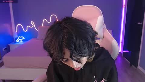 frida_lassi_ online show from March 12, 1:30 pm