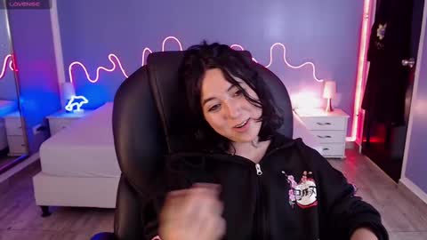 frida_lassi_ online show from February 27, 7:47 pm