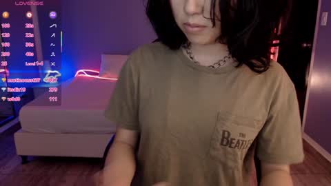 frida_lassi_ online show from February 1, 4:22 pm