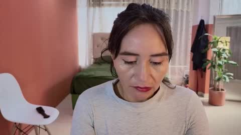 Frida online show from November 26, 7:10 pm