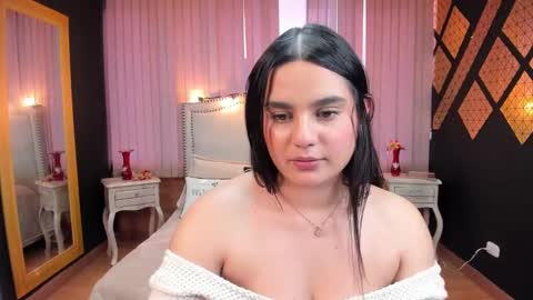 frida_williams online show from March 12, 8:31 pm