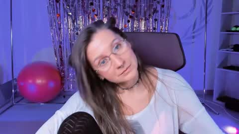 Frida Tander online show from February 17, 3:11 pm