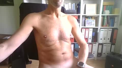 Snapshot of frisco69 chatting on October 11, 8:41 am frisco69 online show from October 11, 8:41 am