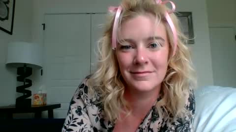 Snapshot of frommarywithlove chatting on September 23, 4:23 pm frommarywithlove online show from September 23, 4:23 pm
