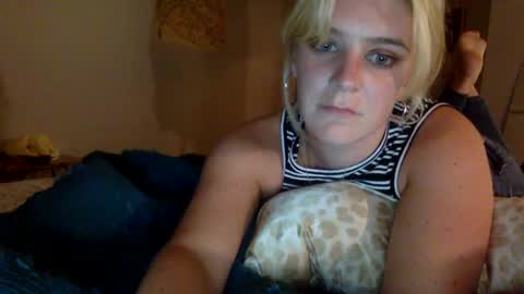 Snapshot of frommarywithlove chatting on September 13, 1:19 am frommarywithlove online show from September 13, 1:19 am