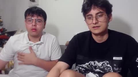 uwu online show from November 12, 12:13 am