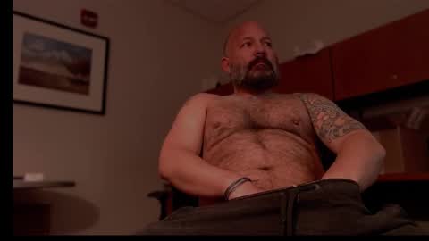 Snapshot of fuckadilf chatting on January 28, 11:28 am fuckadilf online show from January 28, 11:28 am