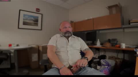 Snapshot of fuckadilf chatting on March 5, 12:11 pm fuckadilf online show from March 5, 12:11 pm