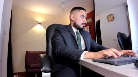 SERGIO THE SEX LAWYER online show from April 14, 5:11 am