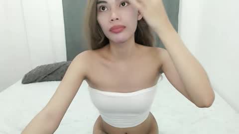 Snapshot of fuckingsexy143 chatting on October 17, 10:41 am fuckingsexy143 online show from October 17, 10:41 am