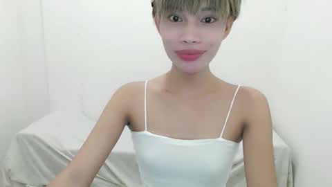 Snapshot of fuckingsexy143 chatting on September 21, 12:31 pm fuckingsexy143 online show from September 21, 12:31 pm
