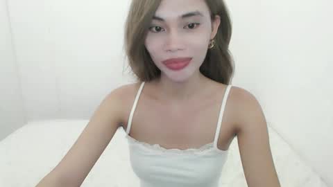 Snapshot of fuckingsexy143 chatting on October 6, 11:28 am fuckingsexy143 online show from October 6, 11:28 am