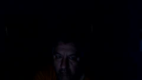 Snapshot of fukingcrazy chatting on December 5, 8:16 am fukingcrazy online show from December 5, 8:16 am