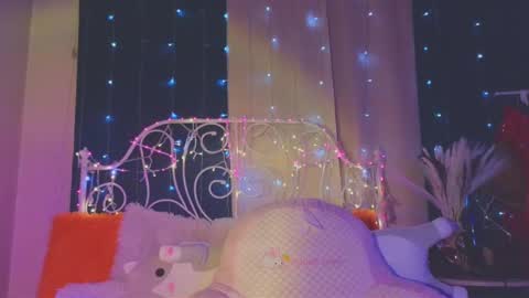 Snapshot of funny_whotsss chatting on February 27, 11:04 pm Tiffany online show from February 27, 11:04 pm