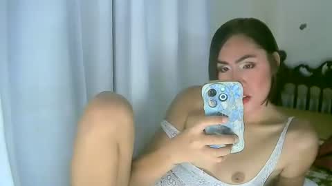 Snapshot of furbby_foxy chatting on February 27, 1:07 pm LIL LEE online show from February 27, 1:07 pm