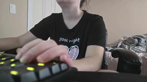 fuxkme_jen online show from December 7, 3:47 pm