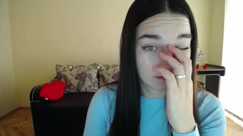 Snapshot of gabby_di chatting on September 28, 9:29 am Jaklin online show from September 28, 9:29 am