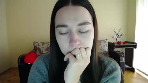 Snapshot of gabby_di chatting on October 14, 11:46 am Jaklin online show from October 14, 11:46 am