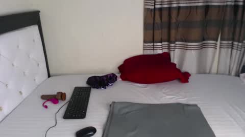 Snapshot of gabellacutie chatting on September 13, 12:46 am gabellacutie online show from September 13, 12:46 am