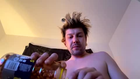 yeeah online show from December 14, 11:29 am