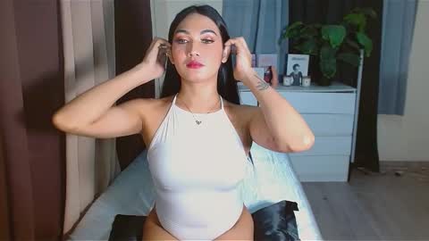 gabriela_deluxe online show from February 18, 6:41 pm