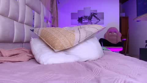 Snapshot of gabriela_leone chatting on October 8, 8:15 pm gabriela online show from October 8, 8:15 pm