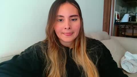 Snapshot of gabriela_miller_2 chatting on October 17, 6:34 pm Gabriela Miller online show from October 17, 6:34 pm