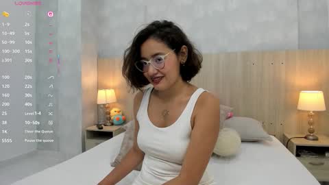 Snapshot of gabriela_vargas chatting on October 10, 3:56 am Gabriela Vargas online show from October 10, 3:56 am