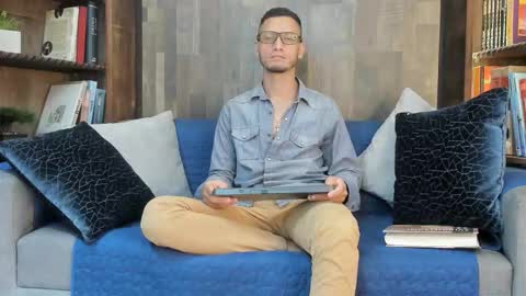 Snapshot of gabrieldraven chatting on September 25, 8:49 pm gabrieldraven online show from September 25, 8:49 pm