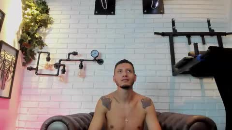 Snapshot of gabrieldraven chatting on October 9, 10:48 pm gabrieldraven online show from October 9, 10:48 pm