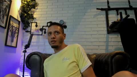 gabrieldraven online show from October 28, 9:49 pm