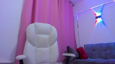 Snapshot of gaby_foox chatting on October 6, 1:51 pm gaby online show from October 6, 1:51 pm