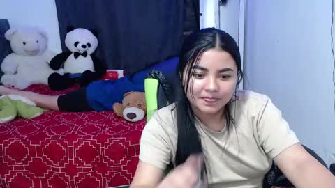 Snapshot of gaby_foz chatting on December 14, 3:39 am Gabriela online show from December 14, 3:39 am